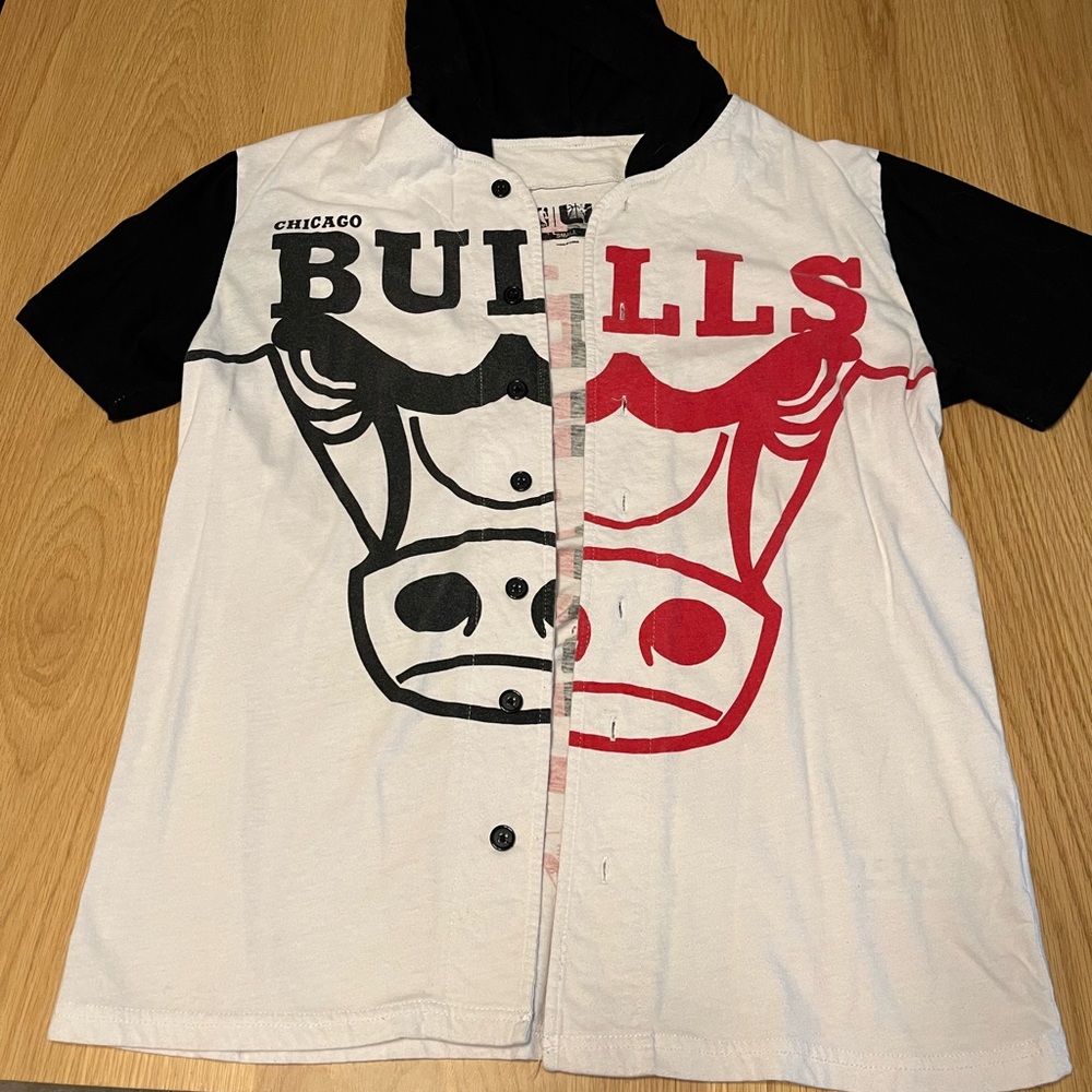 Chicago Bulls Button Down Hooded Shirt Small NBA Jordan